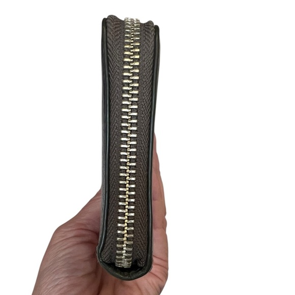 Marc By Marc Jacobs Pewter Continental Classic Q Zip Around Leather Wallet - Picture 4 of 13